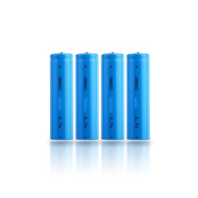 Pack de 4 batteries 3,7V rechargeable lithium-ion type 18650 capacité 3200 mAh basse température